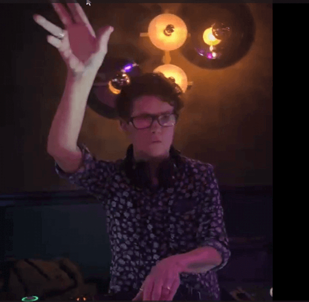 EDM DJ DJ Nancy live in actie – Electronic Passion